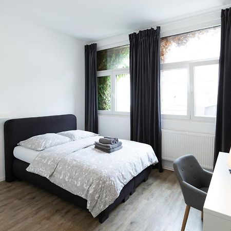 Dreams Bielefeld Hostel Ngoại thất bức ảnh