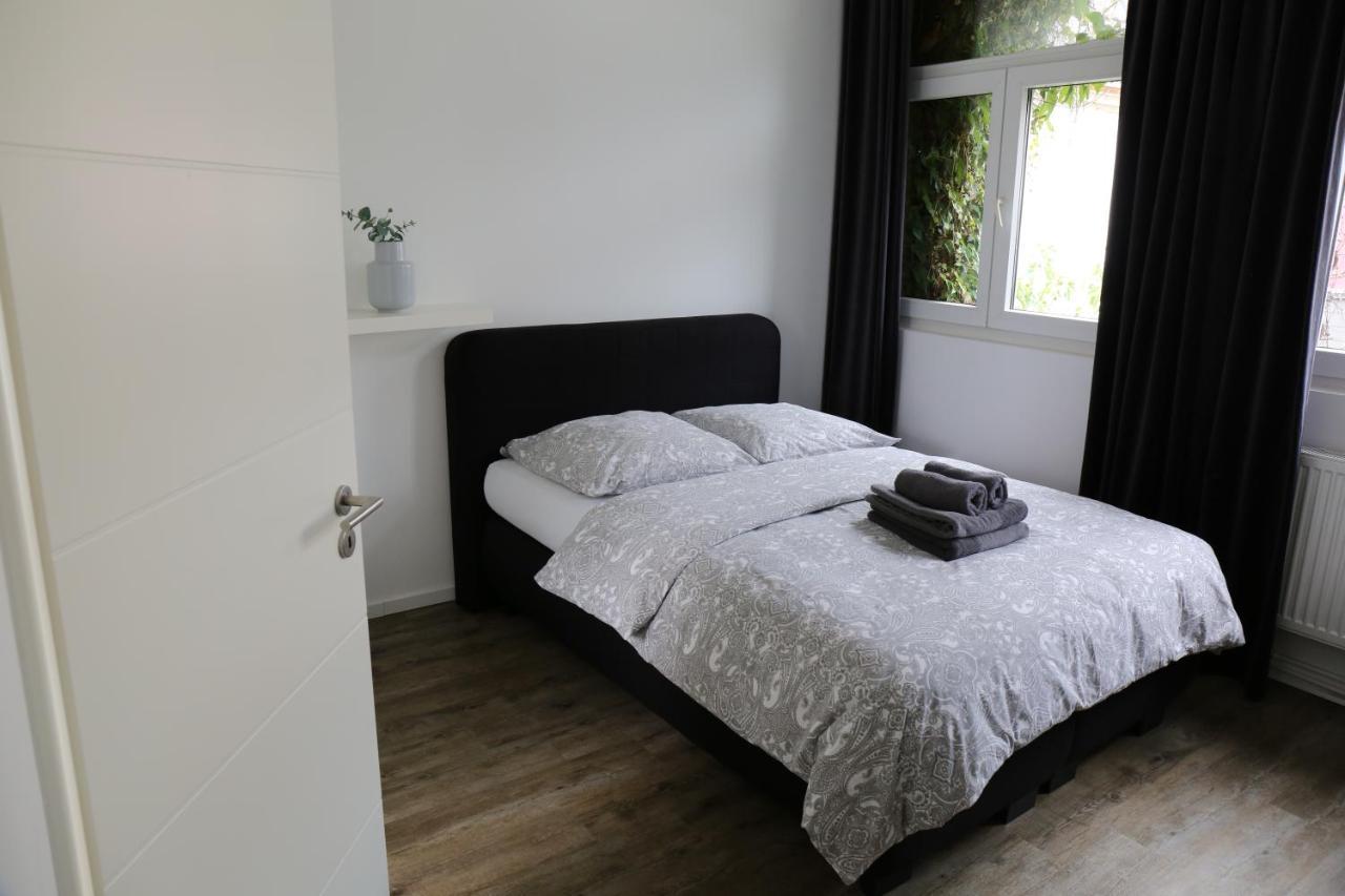 Dreams Bielefeld Hostel Ngoại thất bức ảnh